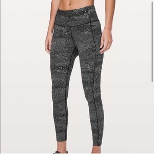 Lululemon Fast and Free High Rise Tights 25” Leggings